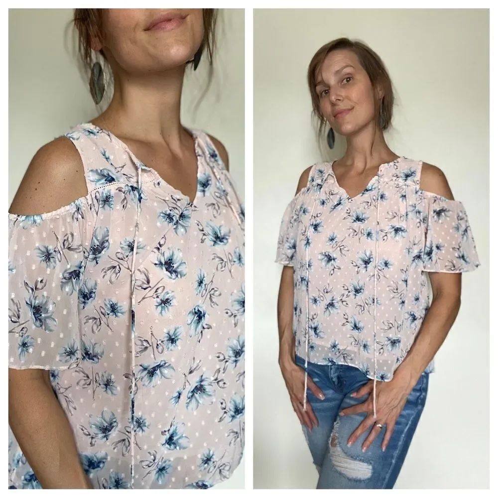 Moon River Top Cold Shoulder Pink Floral Appliqué Blouse - Picture 5 of 11